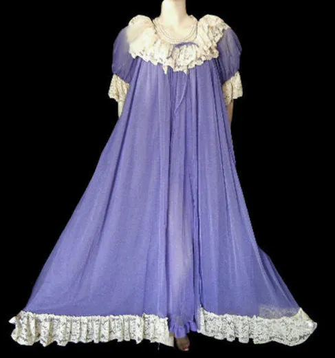 * GORGEOUS RARE, RARE VINTAGE ROVEL DOUBLE NYLON DRIPPING IN LUSCIOUS ECRU LACE NIGHTGOWN & PEIGNOIR IN TANZANITE