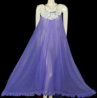 * GORGEOUS RARE, RARE VINTAGE ROVEL DOUBLE NYLON DRIPPING IN LUSCIOUS ECRU LACE NIGHTGOWN & PEIGNOIR IN TANZANITE