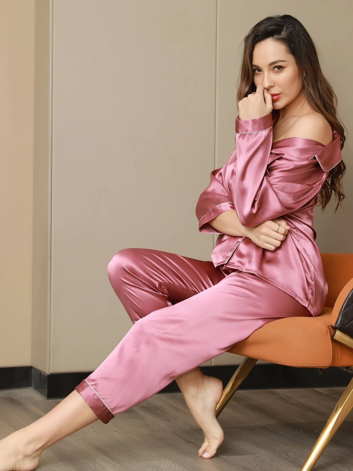 Binding Trim Classic Pure Silk Pajamas Set