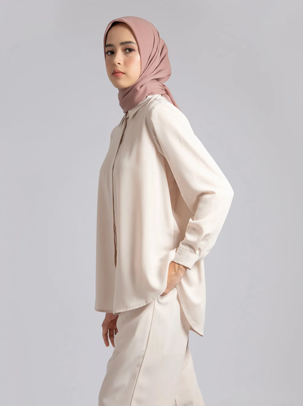 LEONA TOP PLAIN CREME