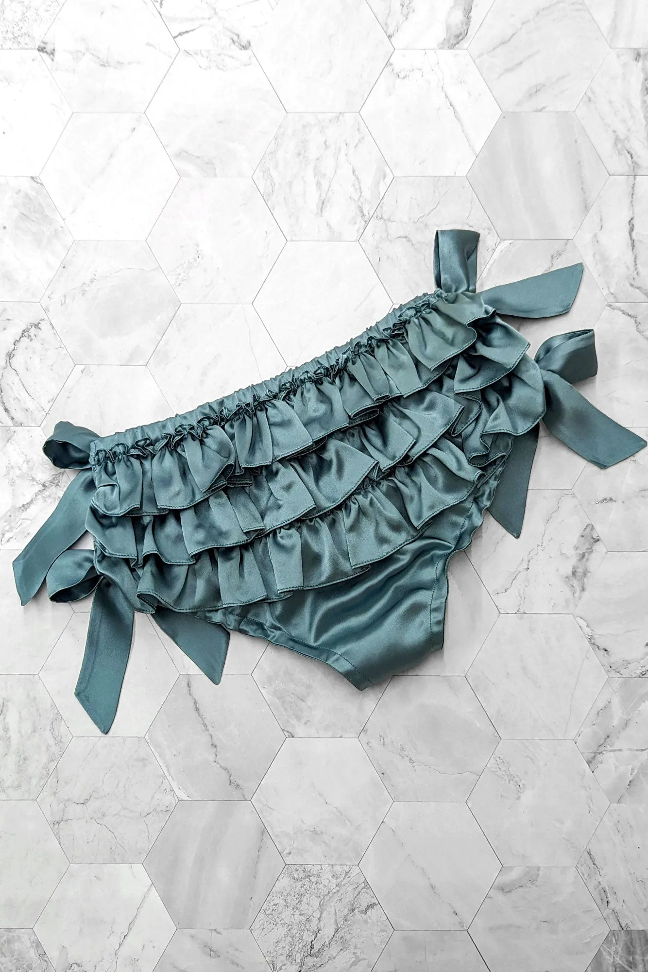 Silk ruffled panties